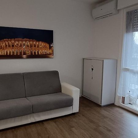 Marco Apartment Bilocale Verona Ospedale Borgo Roma E Fiera Zewnętrze zdjęcie