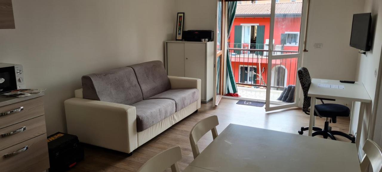 Marco Apartment Bilocale Verona Ospedale Borgo Roma E Fiera Zewnętrze zdjęcie